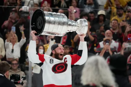 Metropolitan Division Is A Free-For-All Behind Defending Champion Carolina At The Top